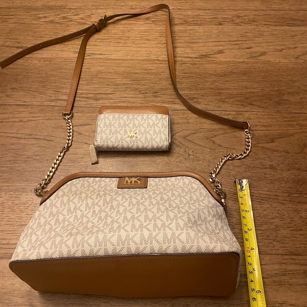Michael Kors Brown and Cream Crossbody Bag Set - Picture 2 of 9